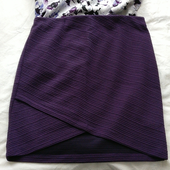 Dynamite purple tulip mini skirt 💜 - Picture 1 of 8
